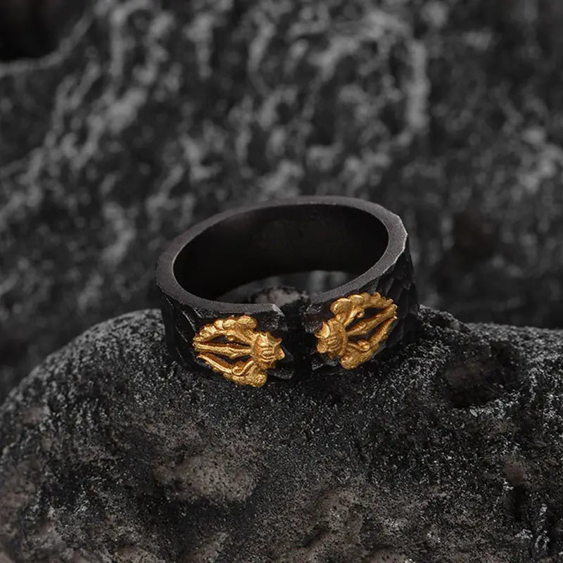 FashionFlex Elegant Retro Ring